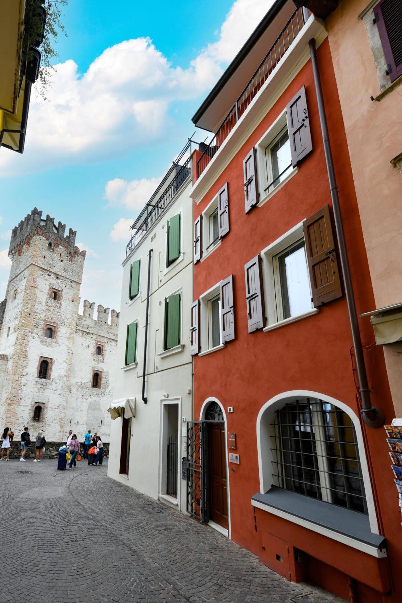 Locanda Carolina Valerio Catullo ซีร์มิโอเน ภายนอก รูปภาพ